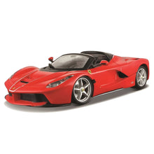 Apresentamos Ferrari LaFerrari Aperta 2016 com o SKU 132602225 recomendado para + 3 anos
