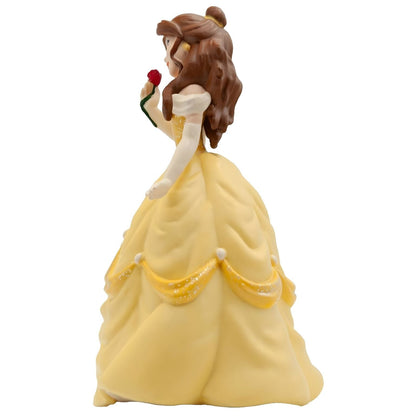 Figura Bela de vestido amarelo vista de lado