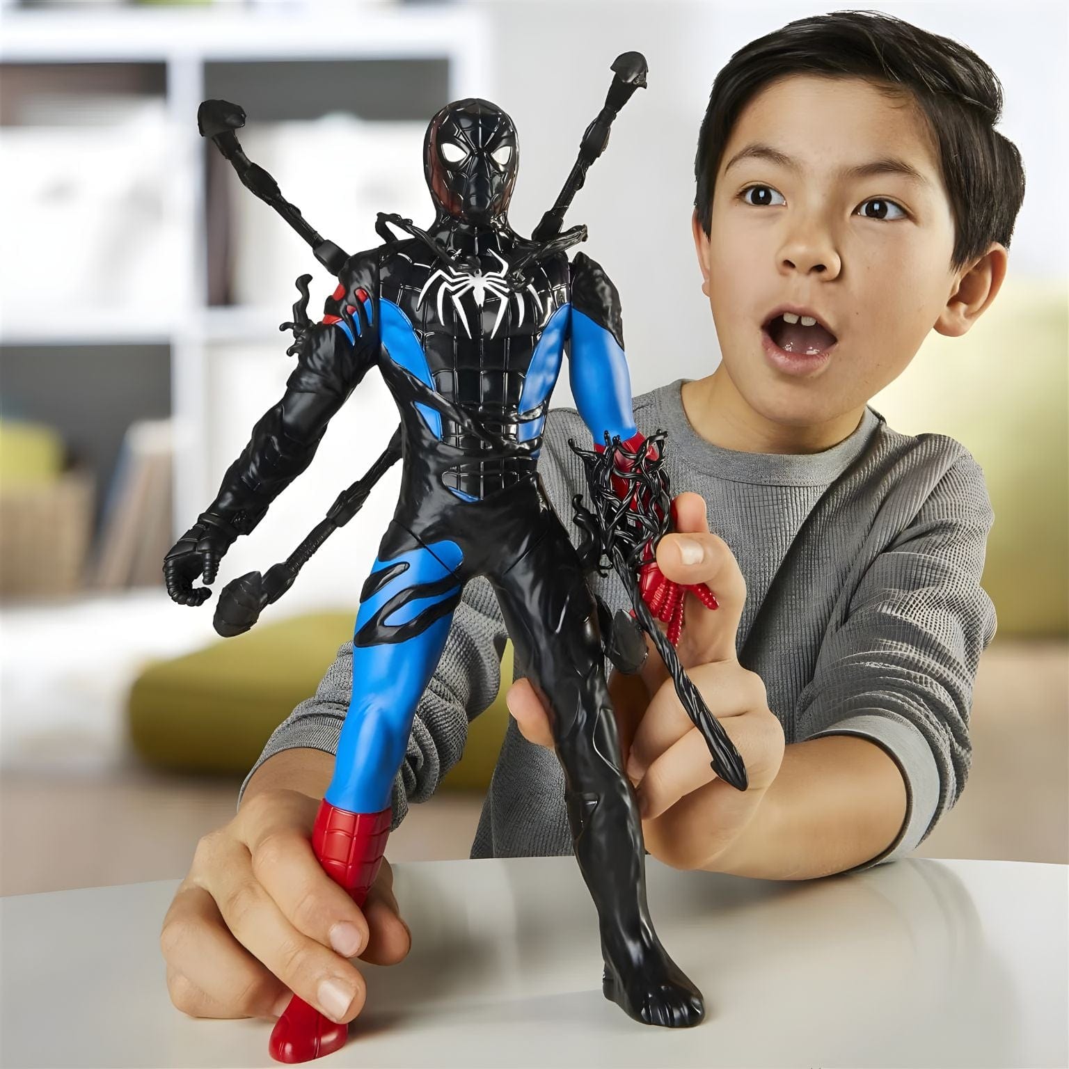Apresentamos Homem Aranha Metamorfose Líquida com o SKU 85072825 recomendado para + 4 anos