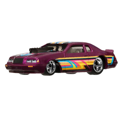 Hot Wheels 86 Ford Thunderbird Pro Stock bordeaux com riscas coloridas