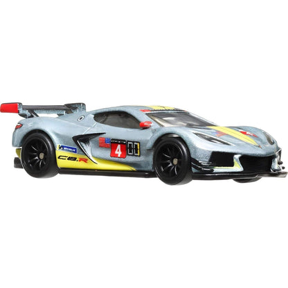 Hot Wheels Corvette C8.R cinzento com número 4 visto de lado