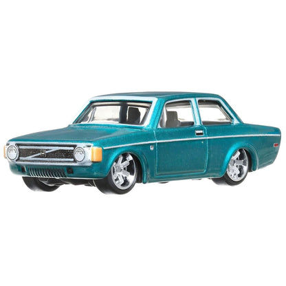 Hot Wheels Volvo 142 GL 1973 azul-petróleo visto de frente em diagonal