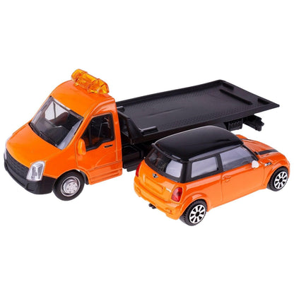 Iveco Daily laranja ao lado do Mini Cooper S com tejadilho preto