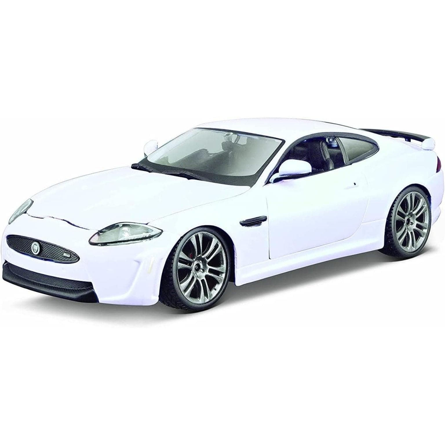 Apresentamos Jaguar XKR-S com o SKU 682106323 recomendado para + 3 anos