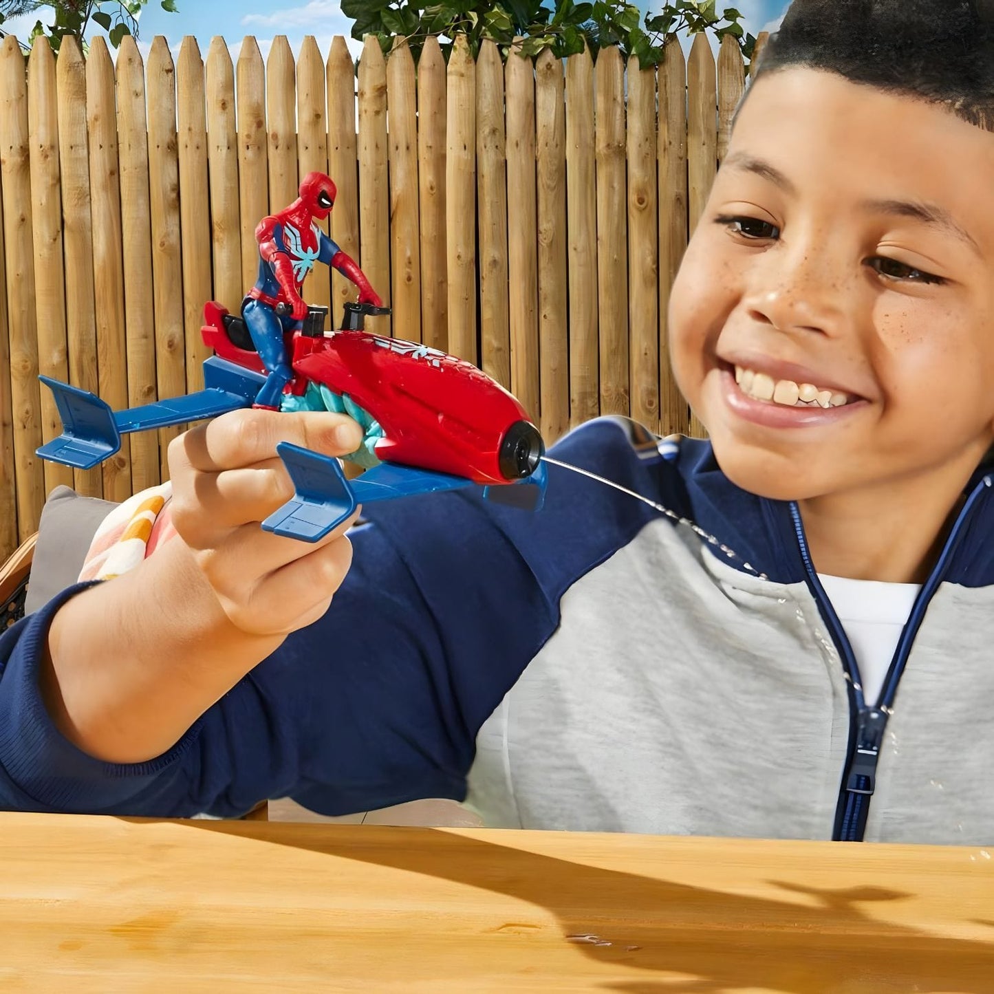 Apresentamos Jato do Homem-aranha Lança-Água com o SKU 908967524 recomendado para + 4 anos