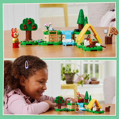 Menina a brincar com o LEGO Animal Crossing Atividades da Bunnie