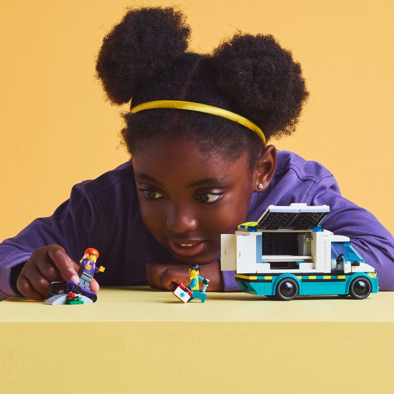Apresentamos Lego City Ambulância de Emergência com o SKU 666045125 recomendado para + 5 anos