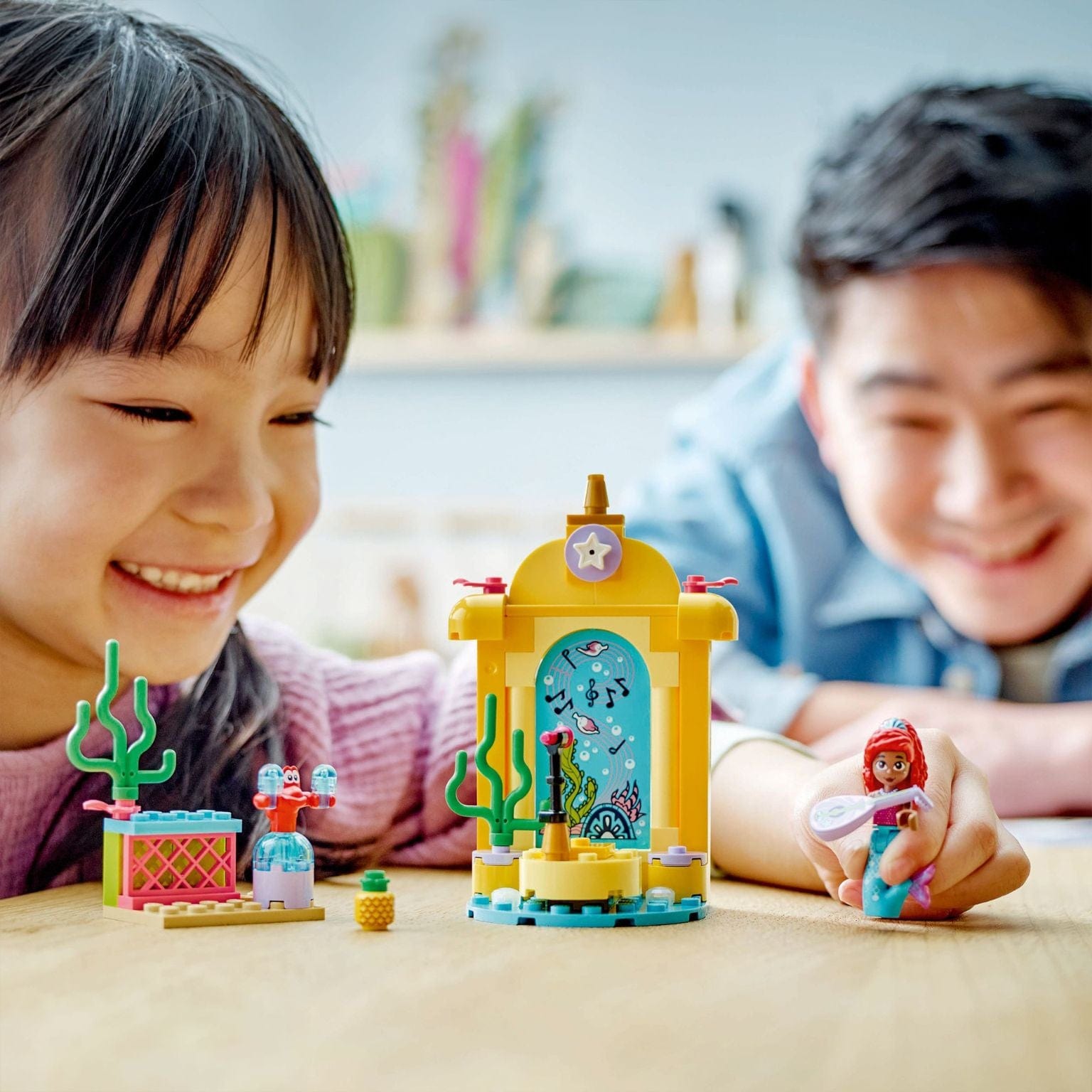 Apresentamos Lego Disney - Palco de Música da Ariel com o SKU 664323524 recomendado para + 4 anos