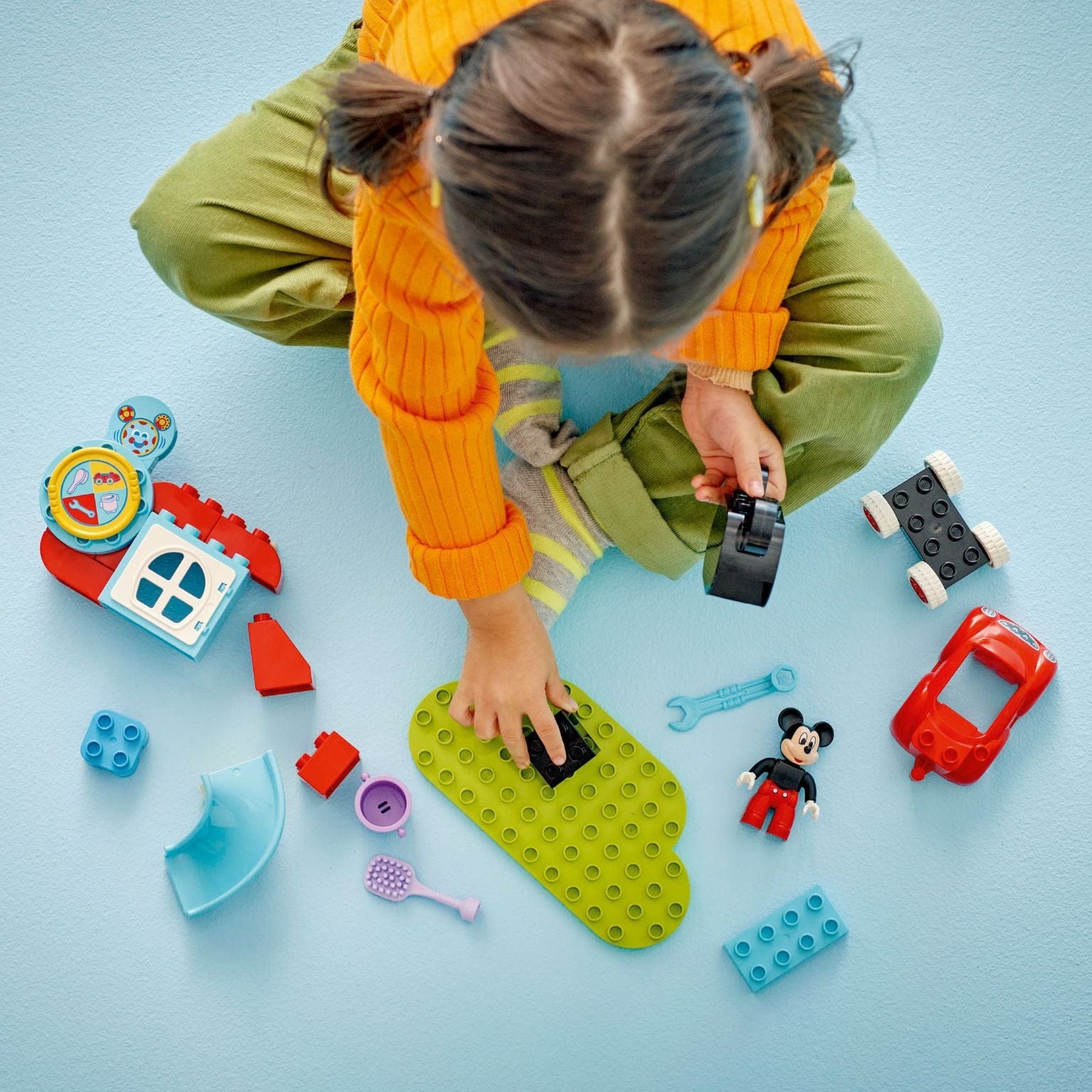 Apresentamos Lego Duplo - A Casa do Mickey Mouse com Carro com o SKU 661045425 recomendado para + 2 anos