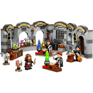 Apresentamos Lego Harry Potter O Castelo de Hogwarts: Aula de Poções com o SKU 667643125 recomendado para + 8 anos