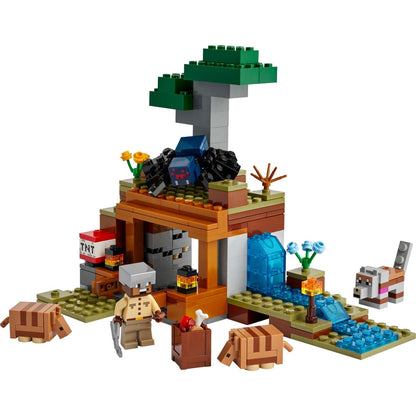 LEGO Minecraft Expedição da Mina do Armadilho montada com figuras