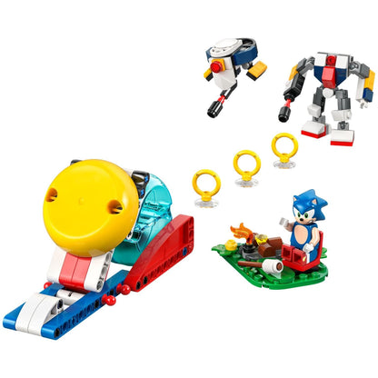 LEGO Sonic Confronto no Acampamento do Sonic montado com rampa, robôs e anéis