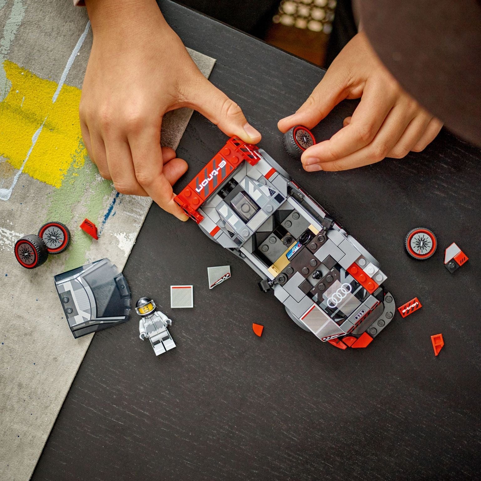 Apresentamos Lego Speed Champions - Carro de Corrida Audi S1 e-tron quattro com o SKU 667692124 recomendado para + 9 anos