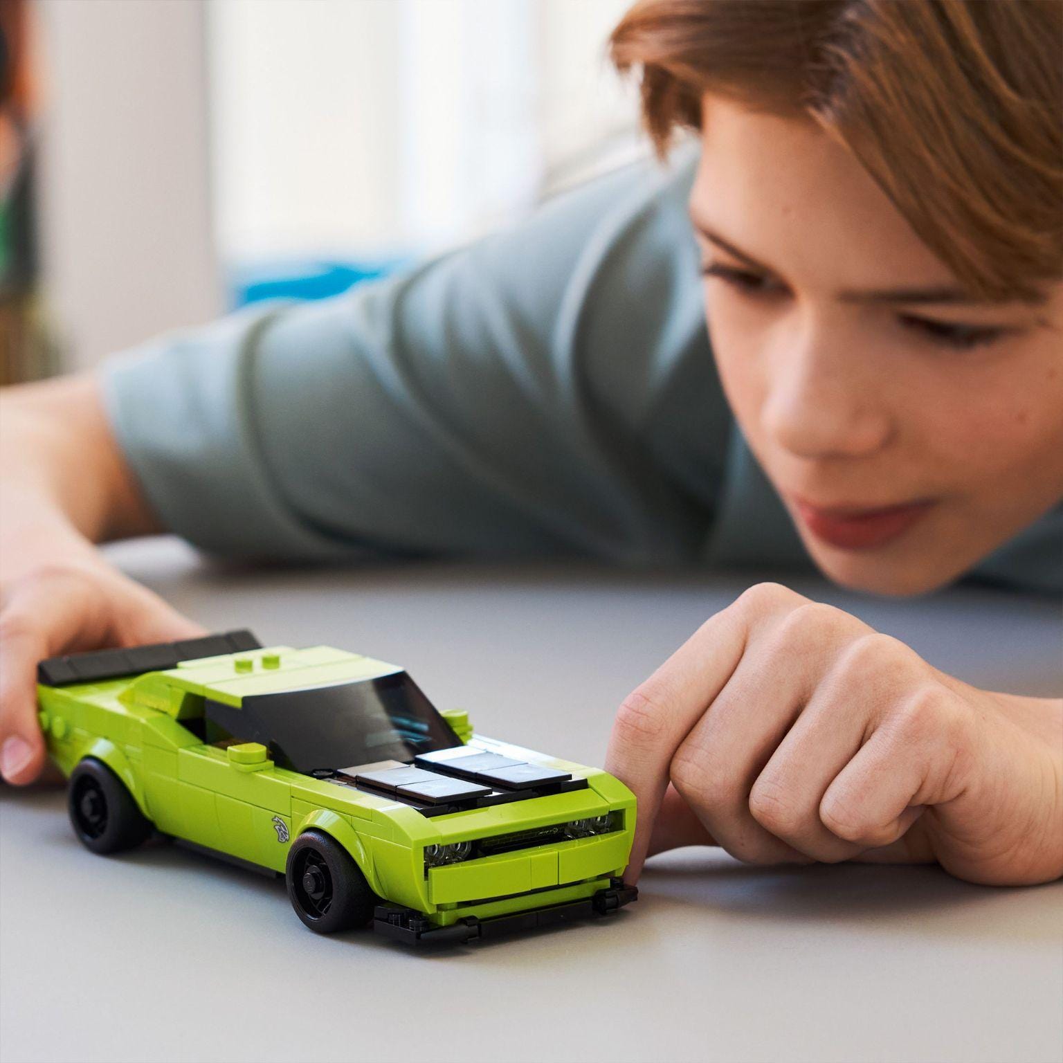 Apresentamos Lego Speed Champions - Carro Desportivo Dodge Challenger SRT Hellcat com o SKU 667723725 recomendado para + 7 anos