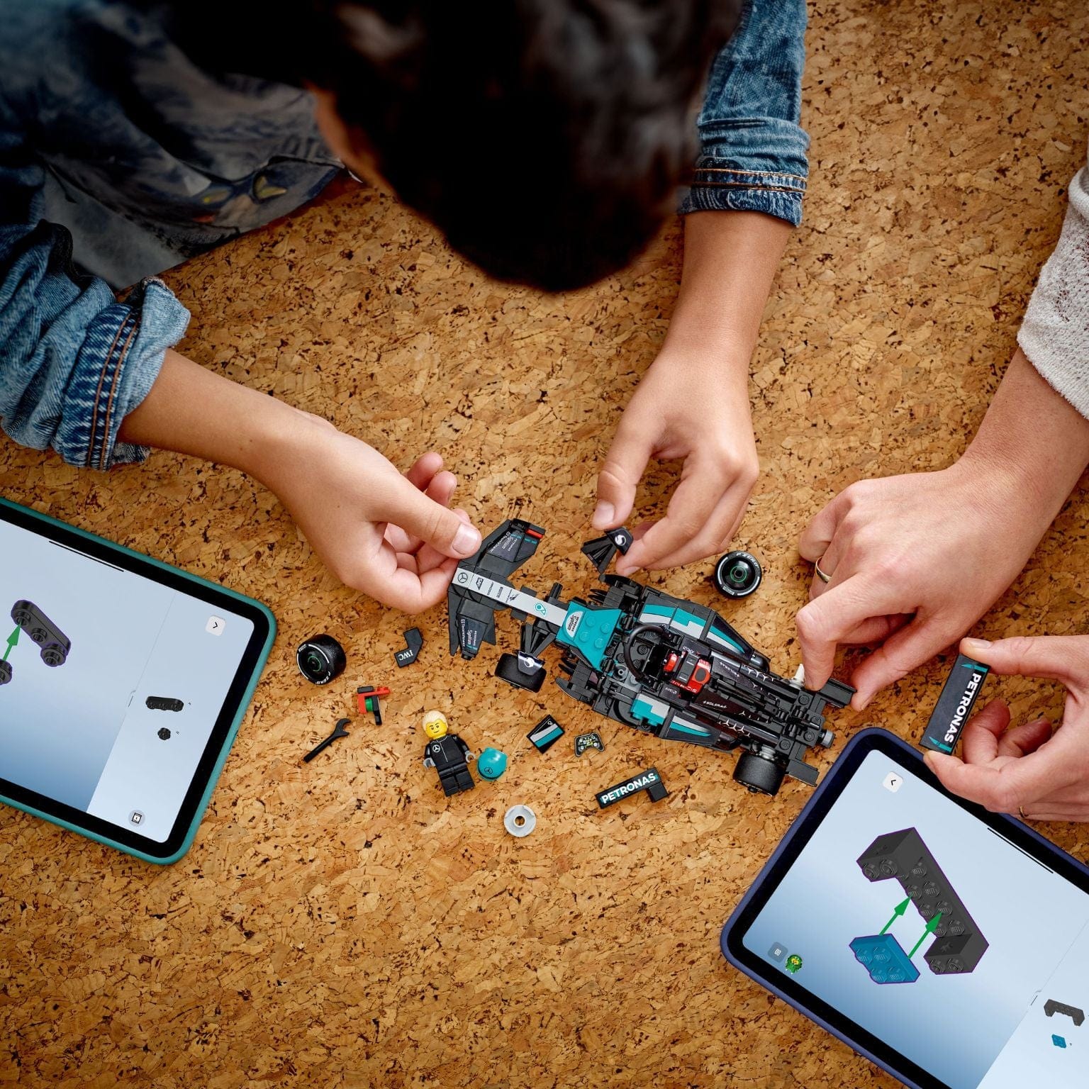 Apresentamos Lego Speed Champions Carro de Corrida Mercedes-AMG F1® W15 com o SKU 667724425 recomendado para + 10 anos