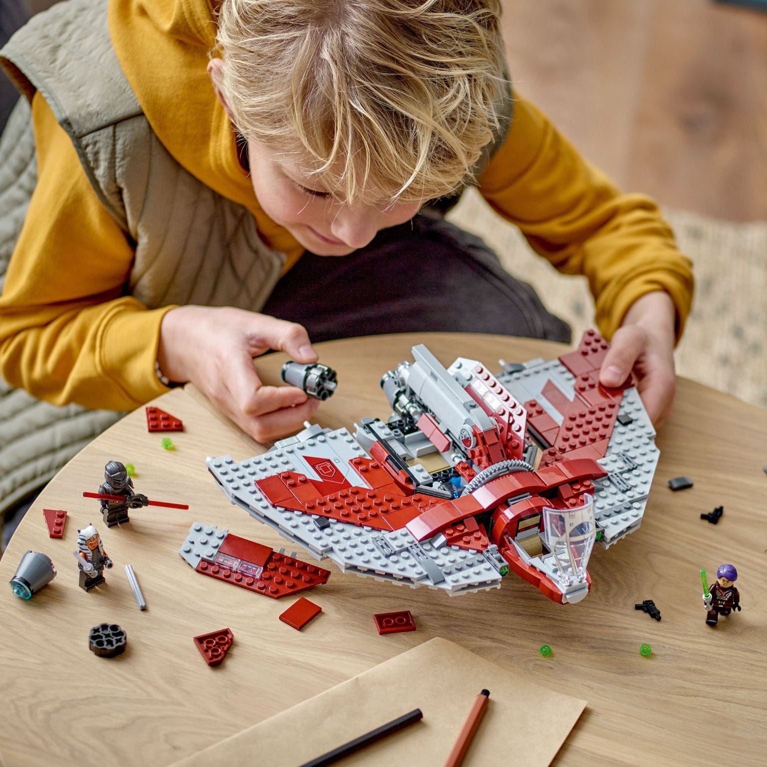 Apresentamos Lego Star Wars - Jedi Shuttle da Ahsoka Tano com o SKU 667536224 recomendado para + 9 anos