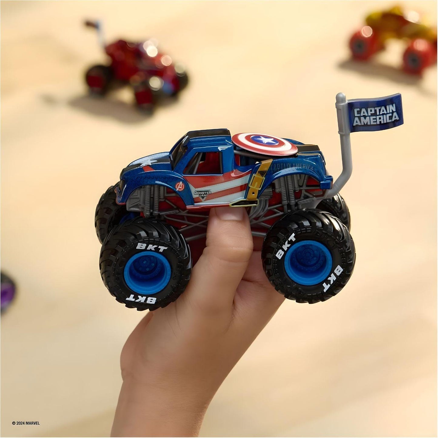 Apresentamos Monster Jam Marvel - Capitão América com o SKU 550147625 recomendado para + 3 anos