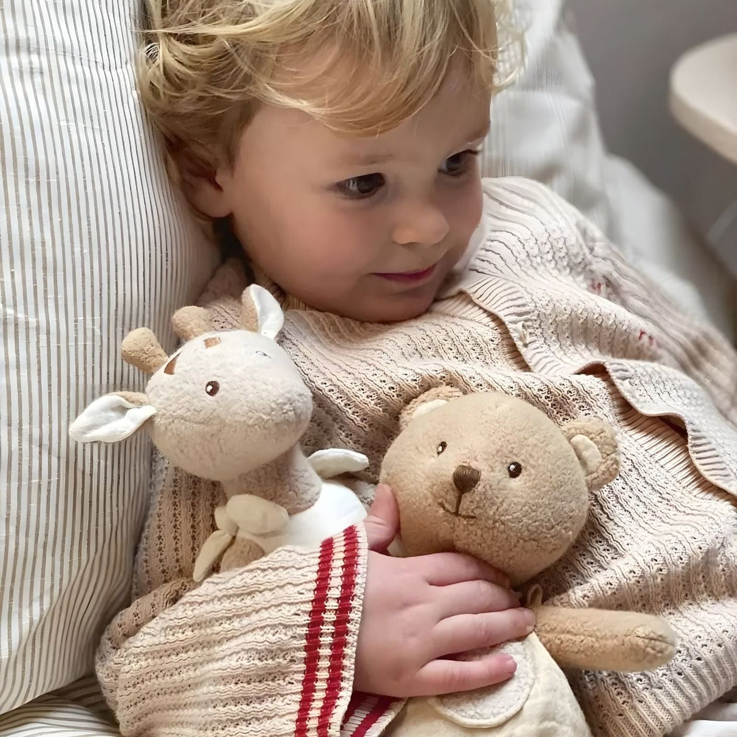 Apresentamos Peluche Girafa Leonie com o SKU 722080725 recomendado para + 0 meses