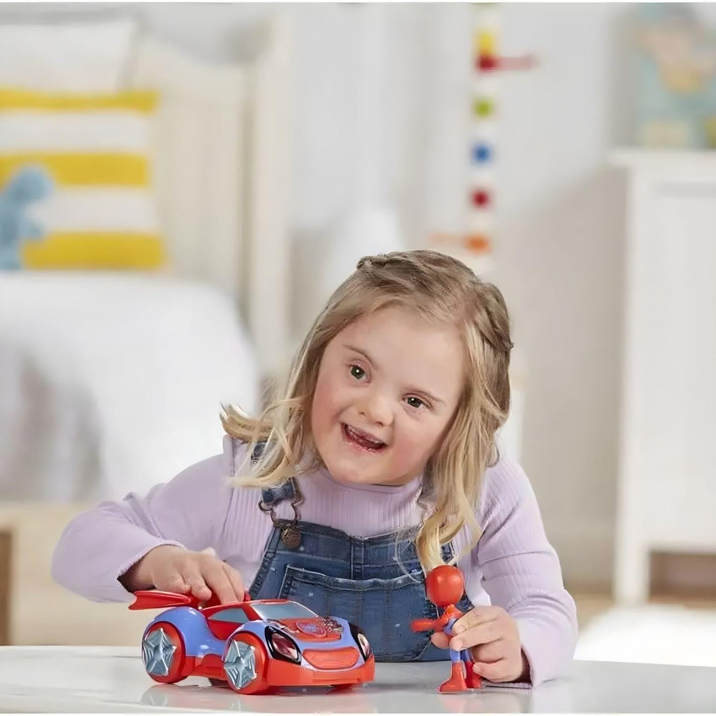 Apresentamos Spidey and His Amazing Friends Carro-Aranha com luzes com o SKU 90453022 recomendado para + 3 anos