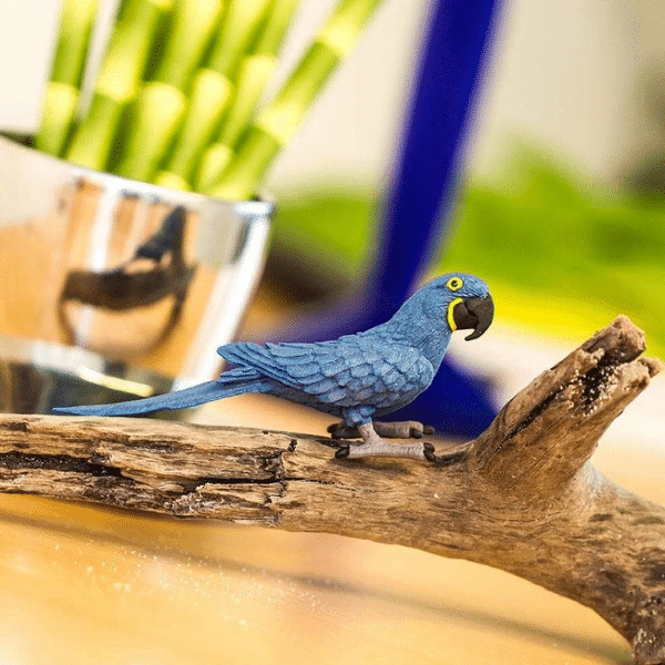 Apresentamos Figura de borracha - Arara Azul com o SKU 436422923 recomendado para + 3 anos