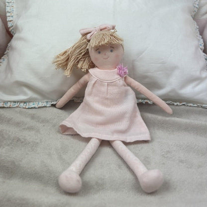 Boneca de pano com Vestido rosa