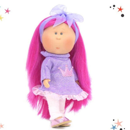 Boneca Mia de cabelo rosa de corpo inteiro com fundo de estrelas