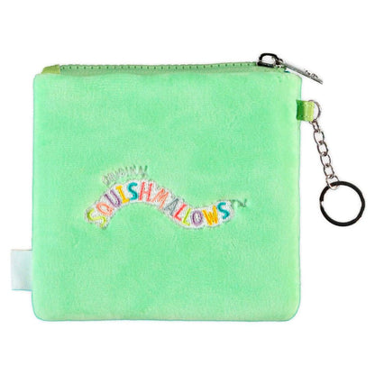Carteira Squishmallows Mix Squish Fluffy: verso com logótipo bordado e argola, em grande plano