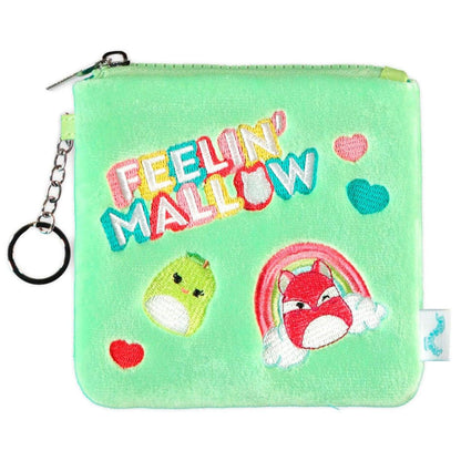 Carteira Squishmallows Mix Squish Fluffy: frente verde com bordados de corações e argola, em grande plano