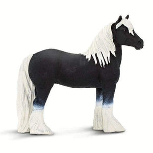 Apresentamos Figura de borracha – Garanhão Gypsy Vanner com o SKU 435030525 recomendado para + 3 anos