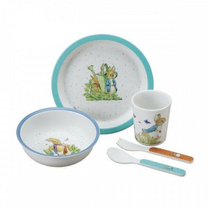 Apresentamos Conjunto Peter Rabbit Azul com o SKU 690070122 recomendado para + 6 meses