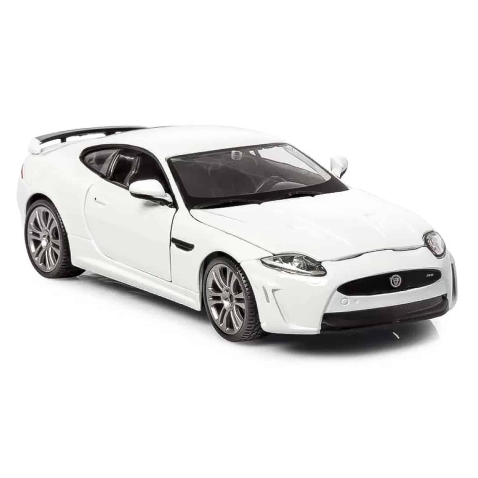 Apresentamos Jaguar XKR-S com o SKU 682106323 recomendado para + 3 anos
