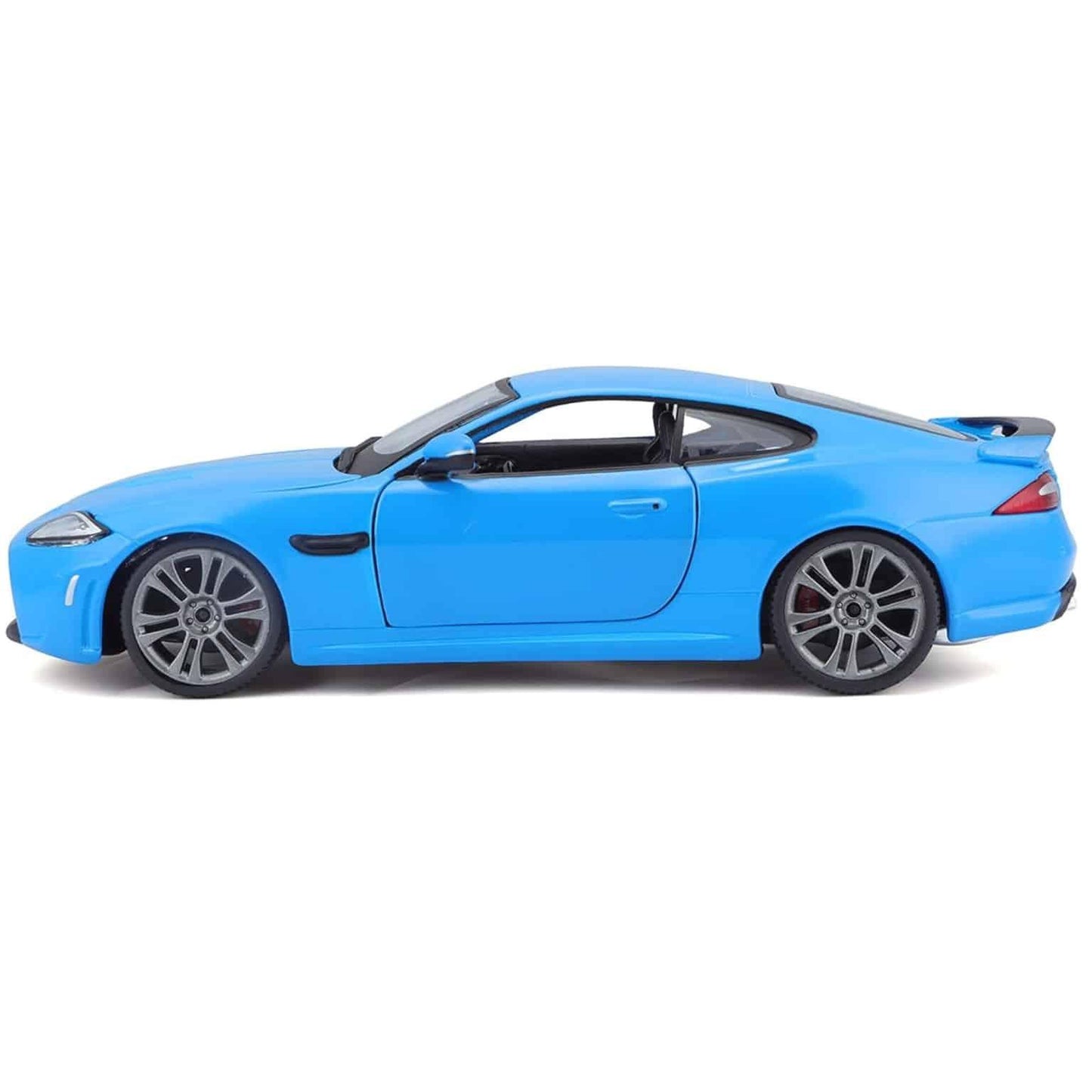 Apresentamos Jaguar XKR-S Azul com o SKU 688210623 recomendado para + 3 anos
