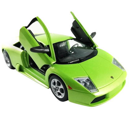 Lamborghini Murciélago verde com portas de abertura vertical levantadas