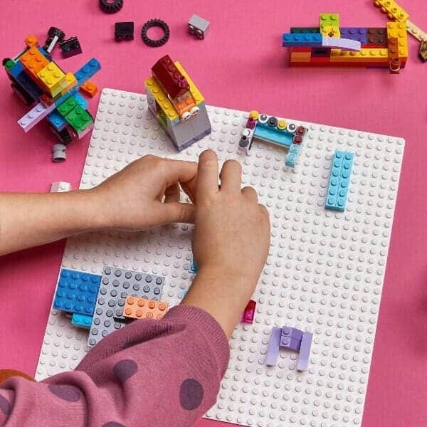 Apresentamos Lego Classic Placa de Construção Branca com o SKU 661102622 recomendado para + 4 anos