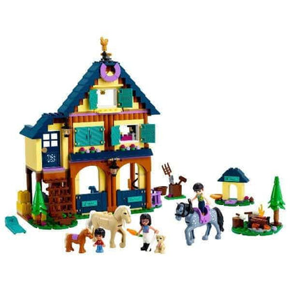 LEGO Friends Centro Hípico da Floresta montado com cavalos e minifiguras