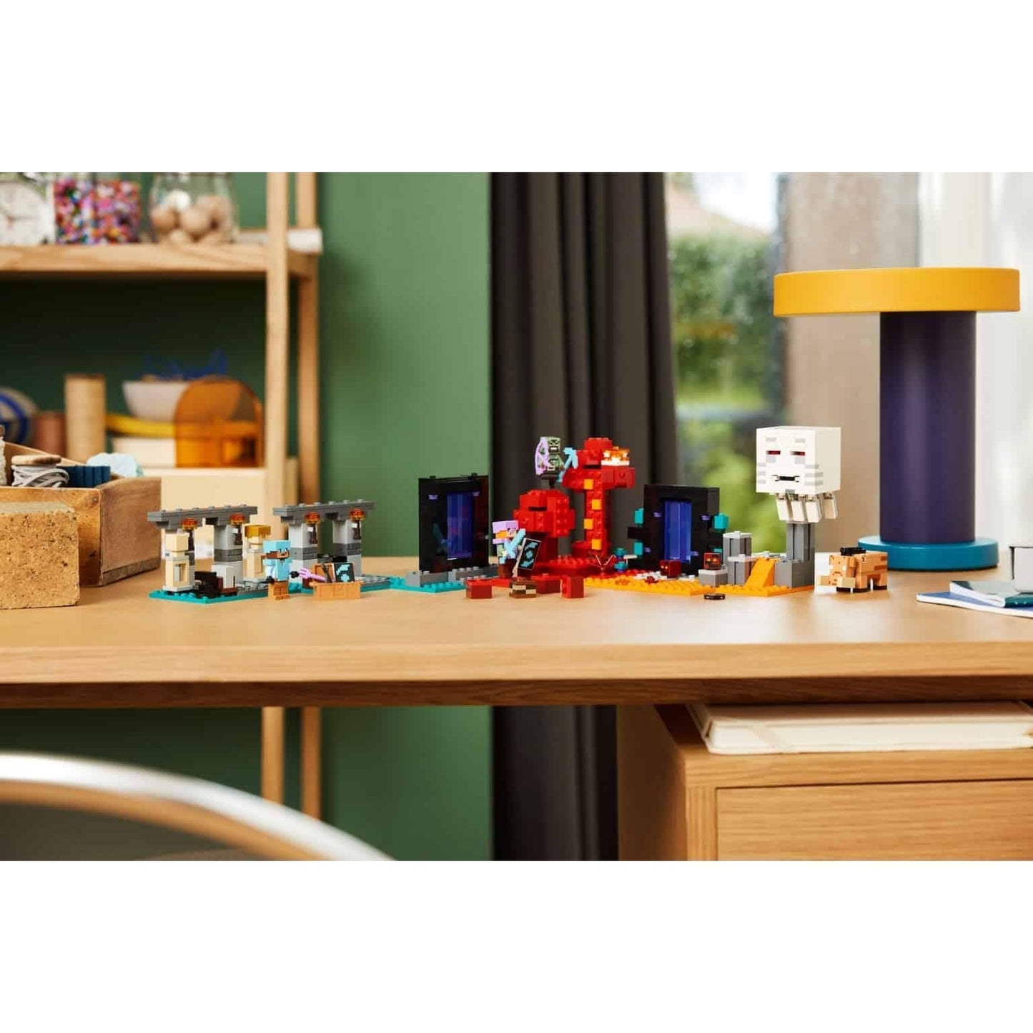 Apresentamos Lego Minecraft - A Emboscada do Portal do Nether com o SKU 662125524 recomendado para + 8 anos