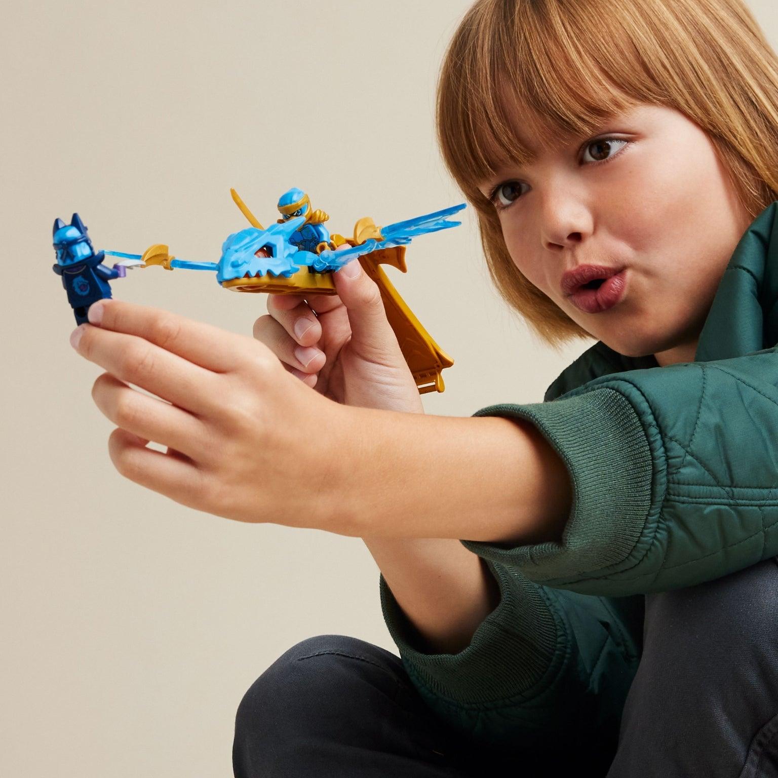 Apresentamos Lego Ninjago O Ataque do Dragão em Ascensão da Nya com o SKU 667180224 recomendado para + 6 anos