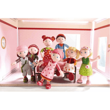 Apresentamos Little Friends Mini Boneca Lilli com o SKU 81051219 recomendado para + 3 anos