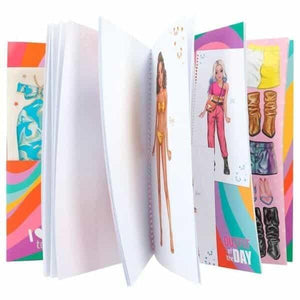 Apresentamos Livro de Autocolantes - Dress Me Up (com 150 stickers) com o SKU 251213523 recomendado para + 6 anos