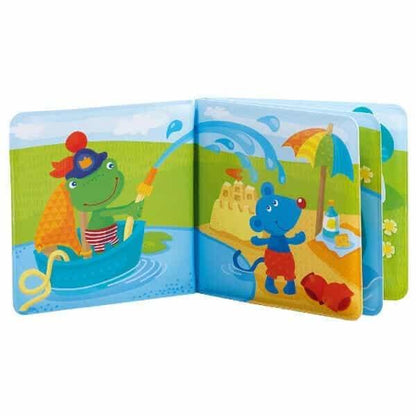 Livro do Banho Capitão Sapo aberto com ilustrações de praia