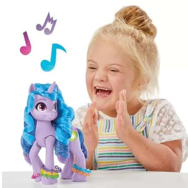 Apresentamos My Little Pony Descobrir O Brilho Izzy Moonbow com o SKU 903870523 recomendado para + 5 anos