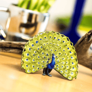Apresentamos Figura de borracha – Pavão com o SKU 436462925 recomendado para + 3 anos