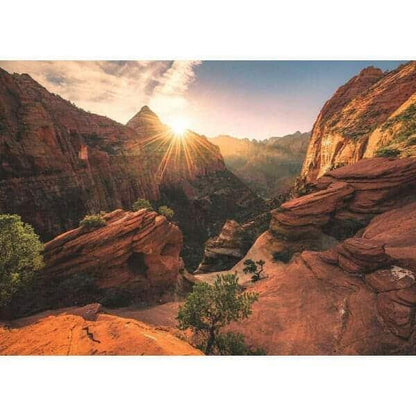 Imagem do Puzzle Zion Canyon com desfiladeiro de rocha vermelha ao pôr do sol