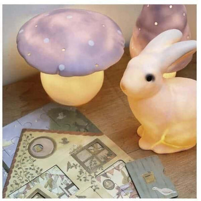 Puzzle XL Coelho em casa: puzzle junto a candeeiros de cogumelo e coelho