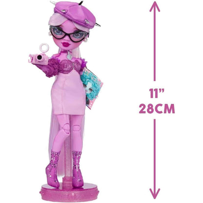 Shadow High Lavender Lynn: boneca lilás com boina e óculos, 28 cm, num suporte