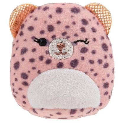 Mini Squishmallow leopardo rosa com manchas, do Esquadrão Universitário