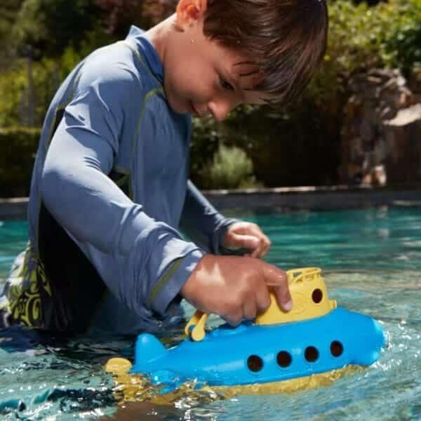 Apresentamos Submarino Azul e Amarelo com o SKU 12103322 recomendado para + 6 meses