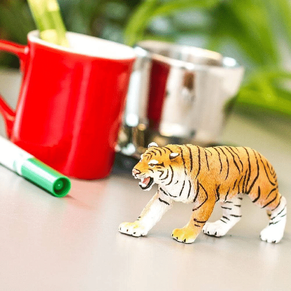 Apresentamos Figura de borracha - Tigre de Bengala com o SKU 437082923 recomendado para + 3 anos